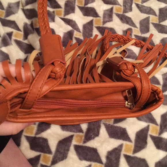 Rue21 frilled purse - Picture 3 of 5